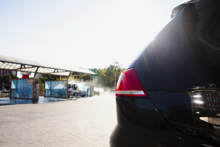 Delibera 17/2026 del Comune di Fiumicino: cosa cambia davvero per i parcheggi a cielo aperto
